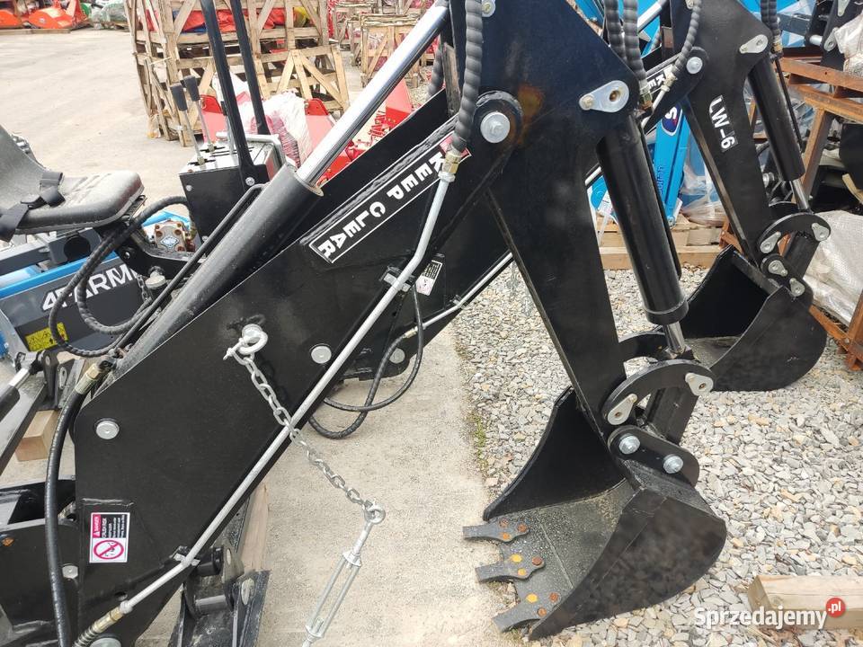Koparka ciągnikowa zawieszana na tuz ciągnika Zduńska Wola
