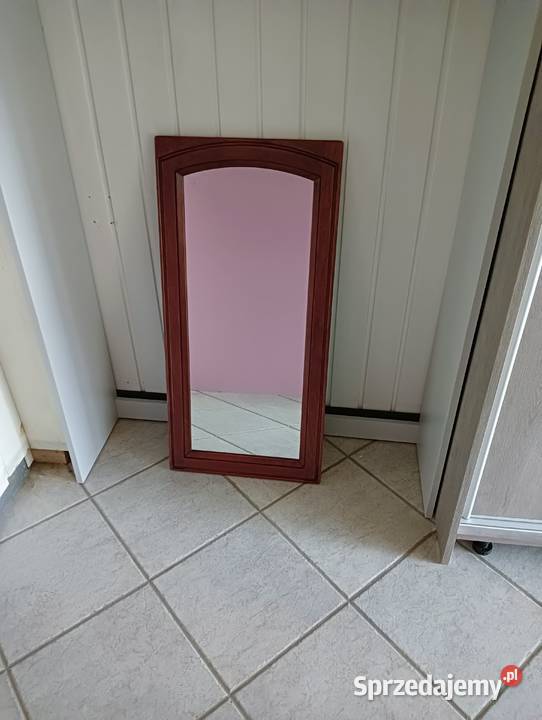 Lustra do przedpokoju na działkę Kalisz