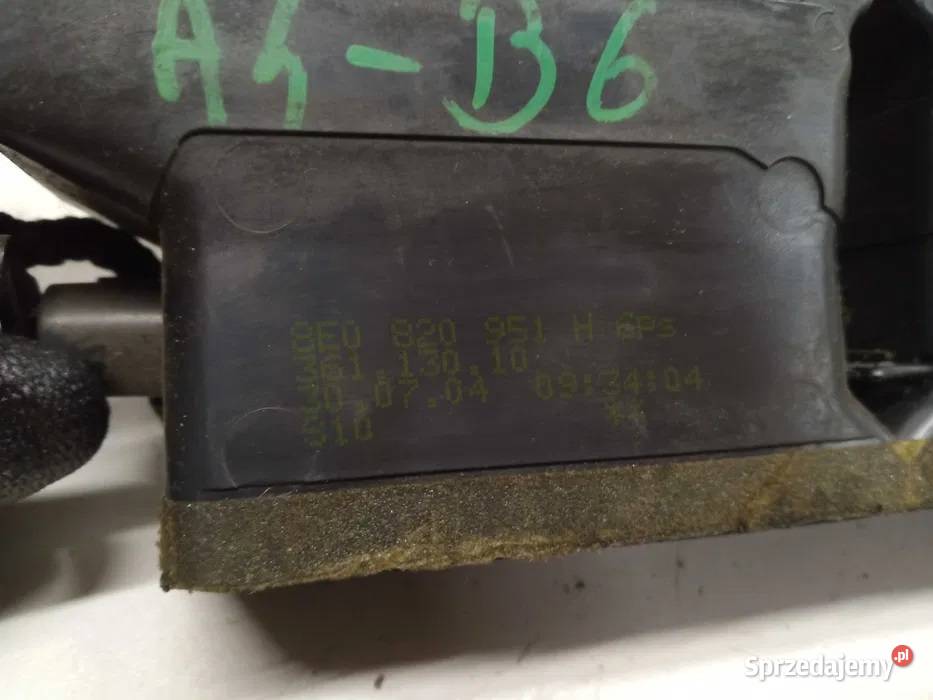 AUDI A4 B6 B7 Kratka nawiewu środkowa 8E0820951H kujawsko-pomorskie Bydgoszcz