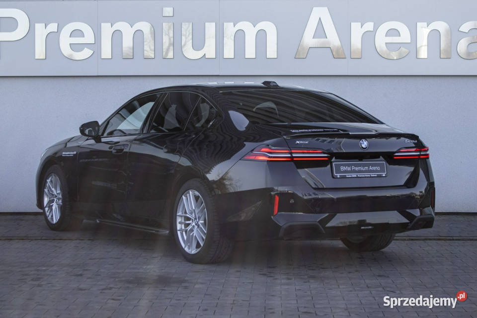 BMW 520 520d xDrive Limuzyna DEMO G60 2023 czujnik parkowania Łódź sprzedam