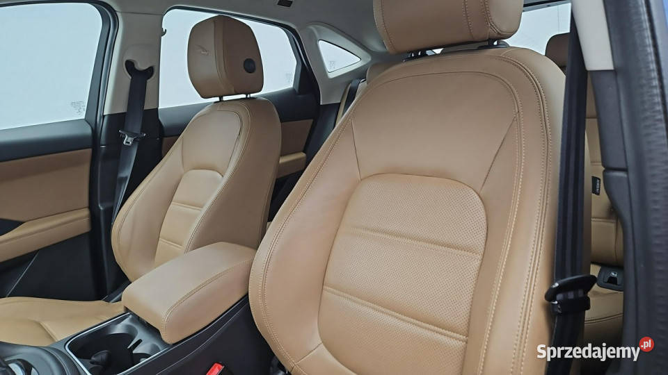 Jaguar EPace 15 P160 mHEV S Z Polskiego Salonu Warszawa