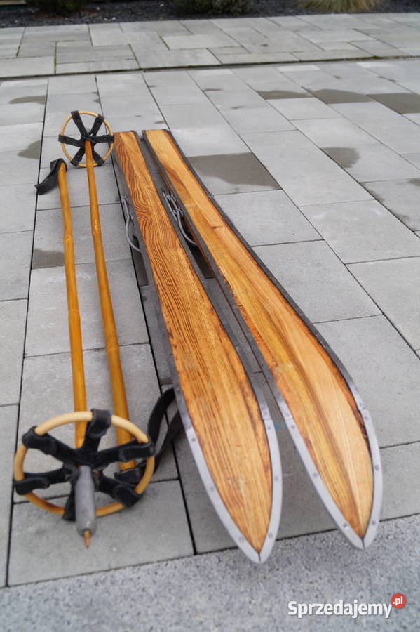 Stare narty drewniane 130 kijki w komplecie Pruchnik