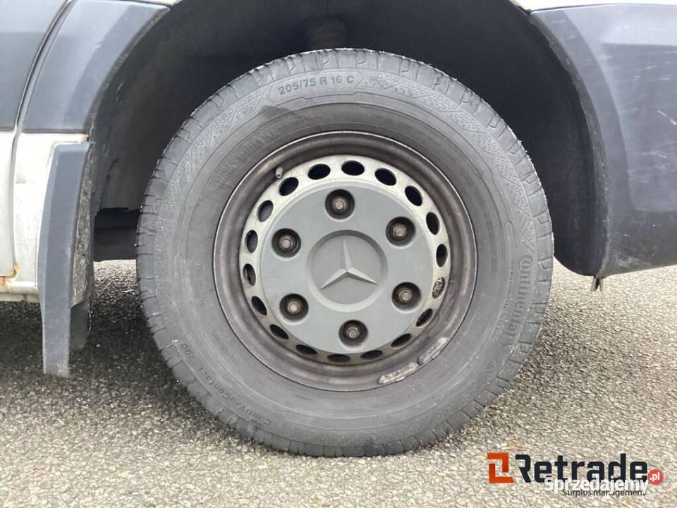 Podnosnik Koszowy Mercedes 2015r Dźwigi, podnośniki pomorskie