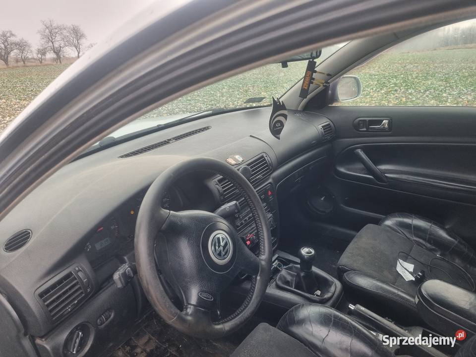 Passat b5 19 TDI Kazimierza Wielka sprzedam