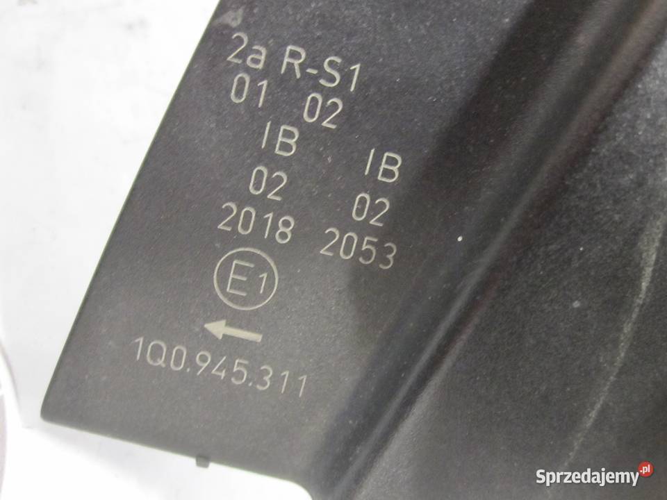 VW JETTA 07r osłona lampy lewa tył 1Q0945311 Kielce