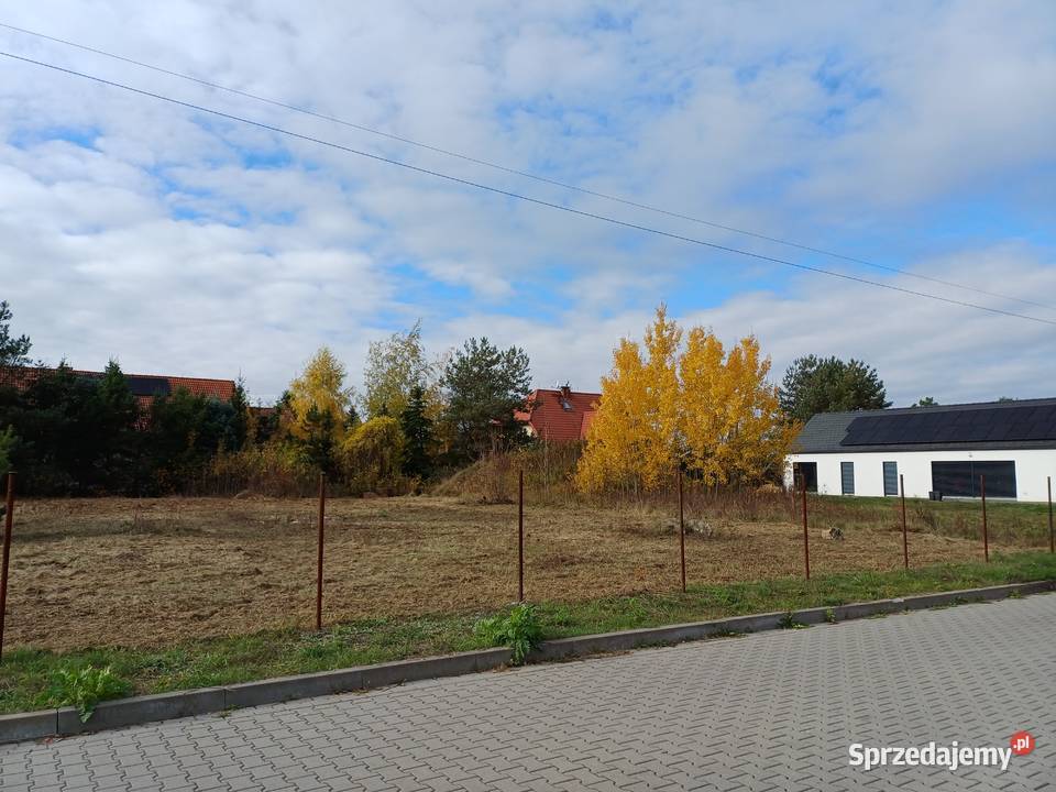 Działka 1050 m Rusiec cisza szkoła 700 m media 3 sprzedam