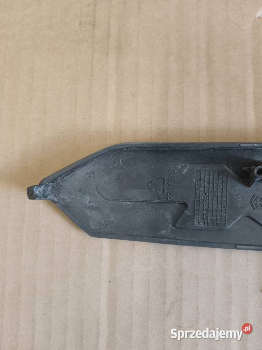 Piaggio Xevo emblemat lewa strona Plastiki Dębica