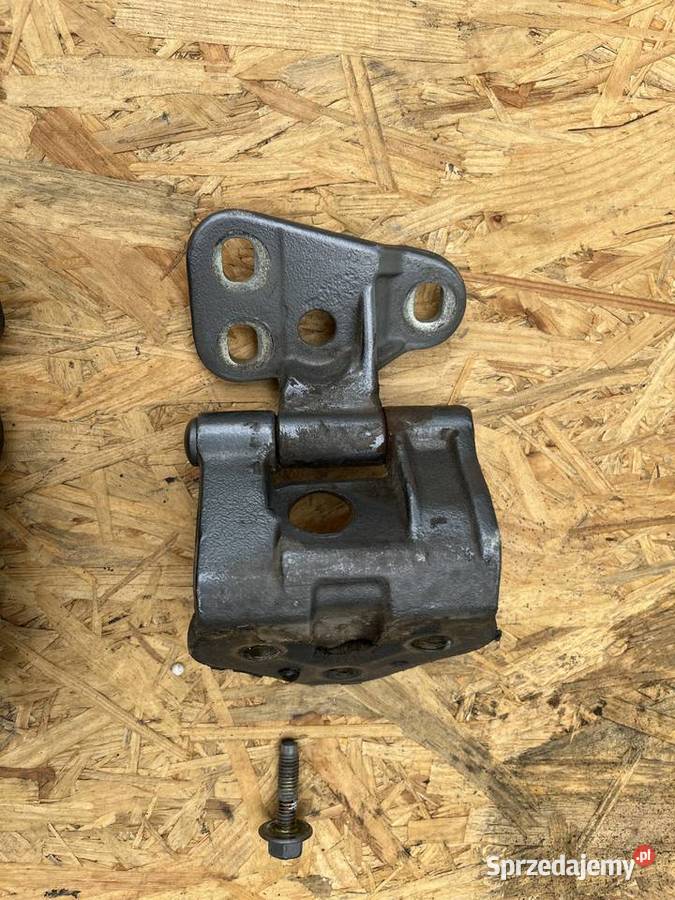 Zawiasy tylnej klapy bagażnika Honda CRV 2 II Krasnystaw