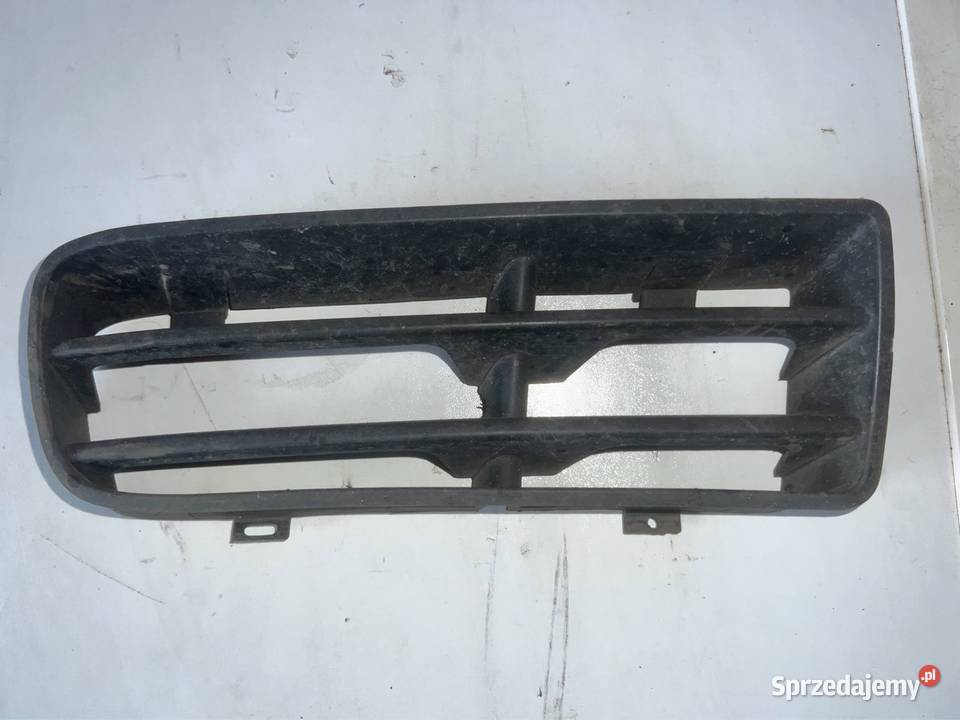 Kratka zderzaka przód prawa VW GOLF IV Części samochodowe sprzedam