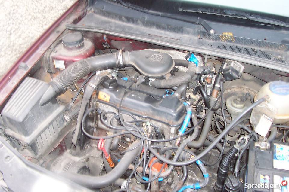 VW Golf 3 18 benzyna gaz 5 drzwi 1781cm3 Radzionków sprzedam