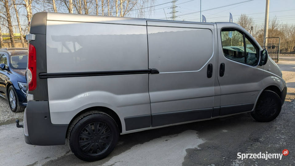 Opel Vivaro Long 20D115 Ciężarowy 3Osoby