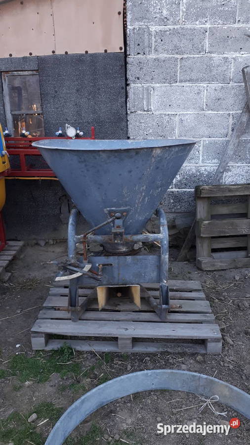 Sprzedam lej lejek metalowy z nadstawka Rozsiewacze nawozów Hrubieszów