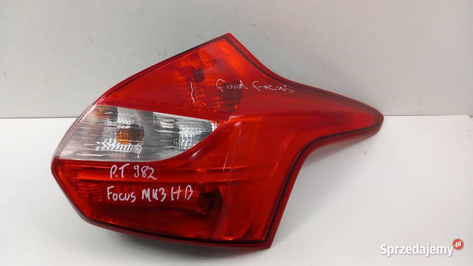 FORD FOCUS MK3 HB LAMPA TYŁ PRAWA osobowe Zbierkowo