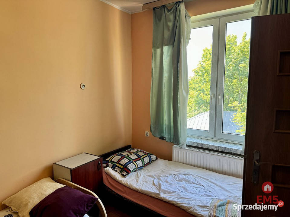 Sprzedam lokal 500m2 Kuźnica