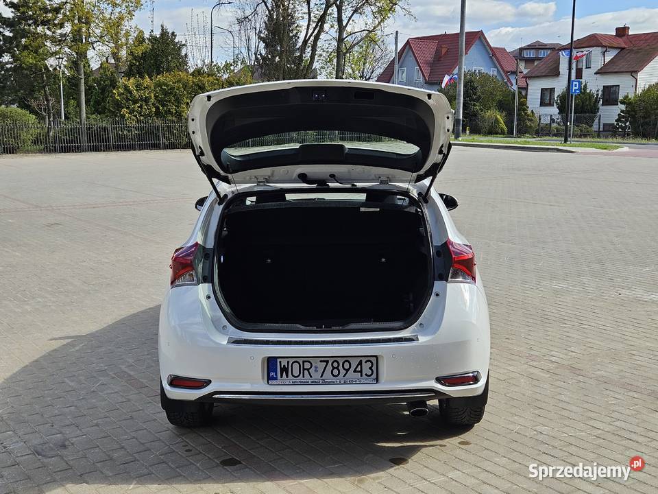 Toyota Auris 18 Hybrid 2018 Szulborze Wielkie