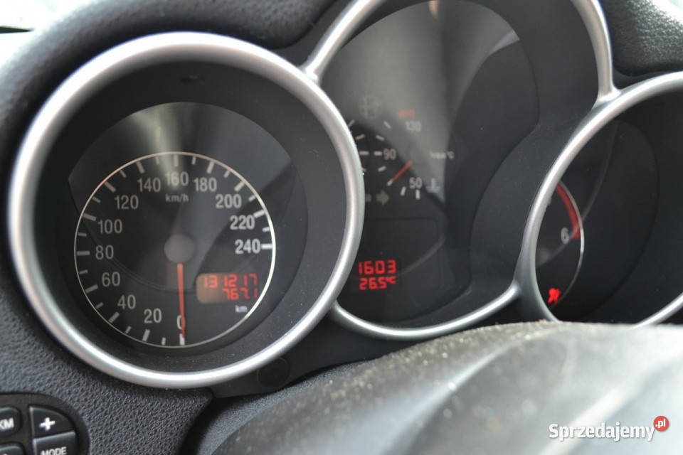 Alfa Romeo 147 Alfa Romeo 147 19JTD wspomaganie kierownicy sprzedam