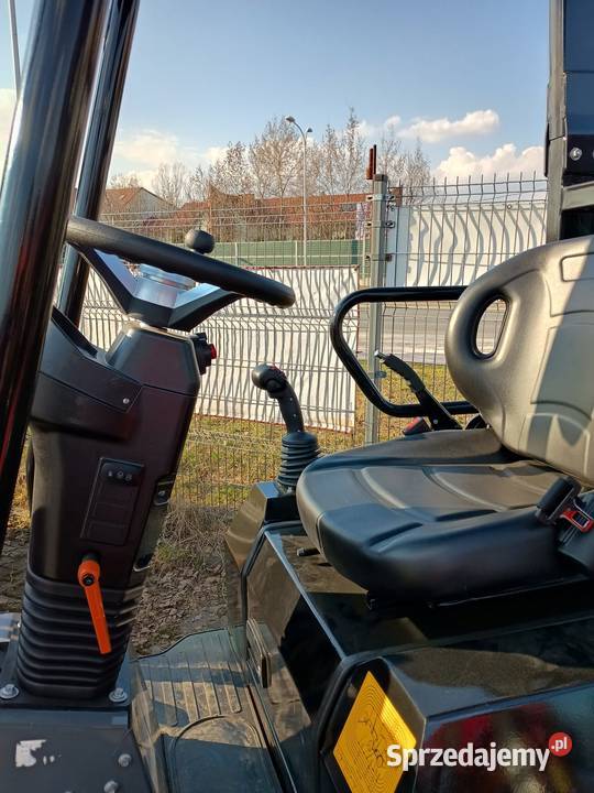 Ładowarka Hornet 806T 600 Perkins przegubowa