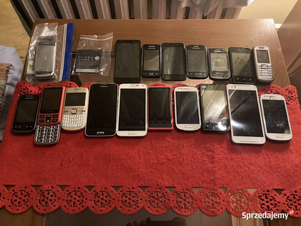 Zestaw Różnych TelefonówSmartfony Kielce