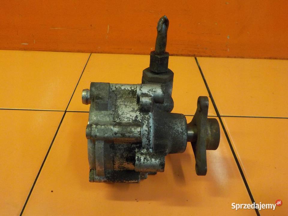 TRAFIC VIVARO PRIMASTAR 20 DCI 12r 114 pompa mazowieckie Suków