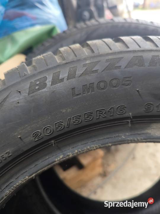 Opony zimowe 2055516 Bridgestone Samochodowe Opony i felgi Dziewiątle