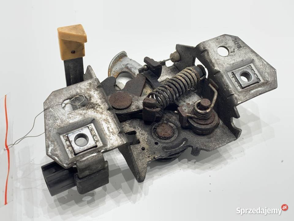 ZAMEK MASKI PRZÓD VOLVO V50 Kombi 0312 osobowe podkarpackie sprzedam