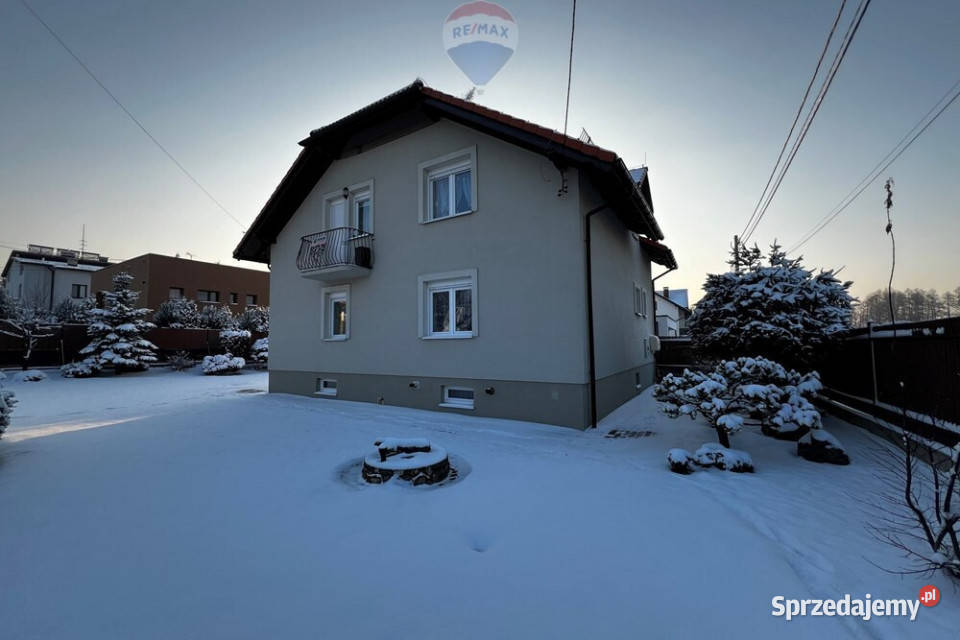 Przestronny dom gór z ogrodem zimowym 776m2 Jasienica