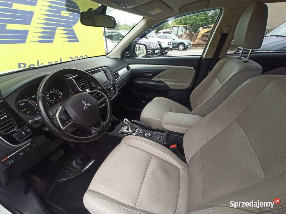 Mitsubishi Outlander Hybryda Plugin LPG taniej nieuszkodzony Rzeszów