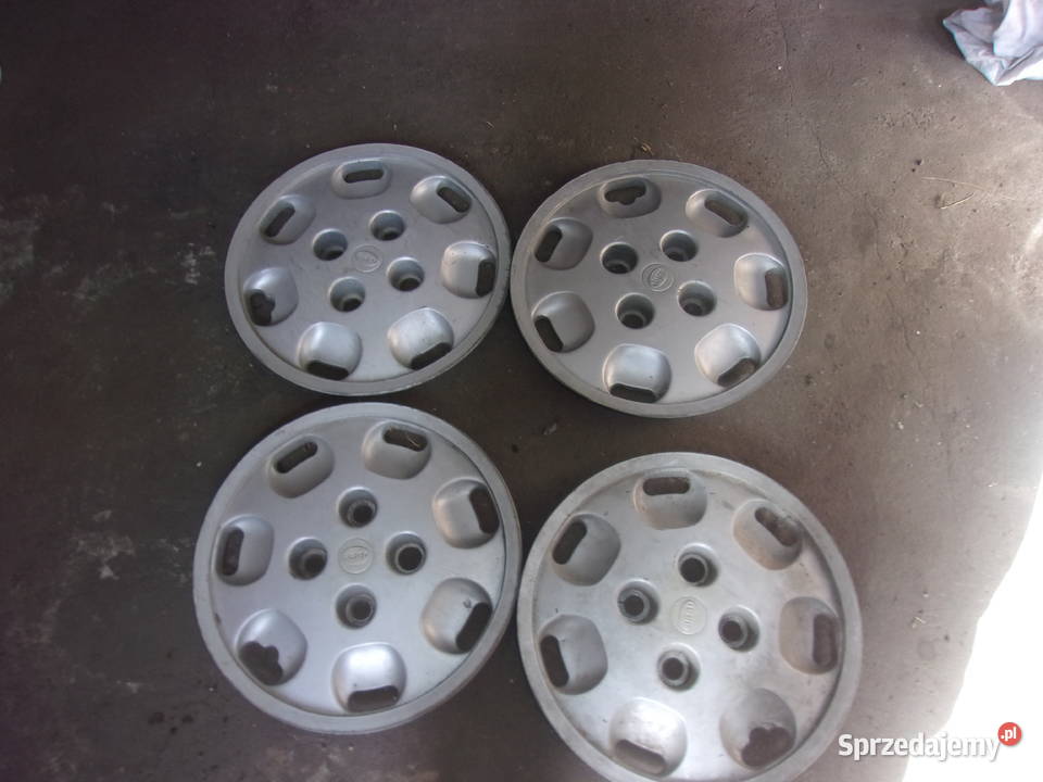 Kołpaki samachodowe 12 Fiat 126 P Części świętokrzyskie Ostrowiec Świętokrzyski