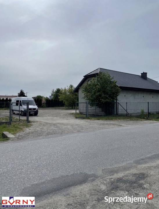 sprzedaży lokalu Gomulin 1780m2