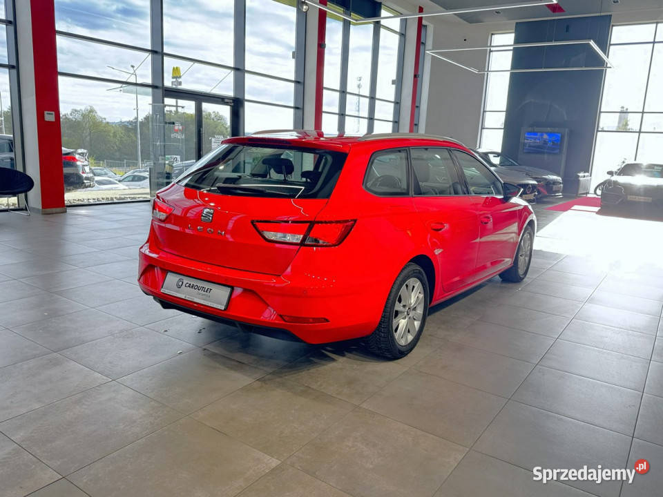 Seat Leon ST Style 16TDI 115 M5 20192020 r salon garażowany Myślenice
