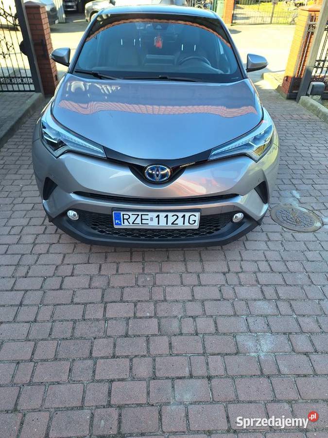 Sprzedam Toyotę chr nie wymaga wkładu hybryda Lutoryż
