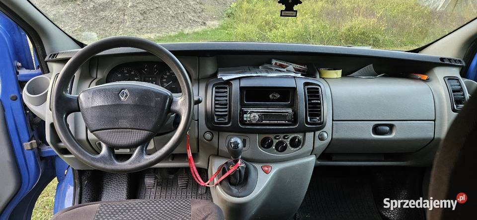 Renault Trafic ekonomiczny 19dci 6os Opel Vivaro niebieski Trafic