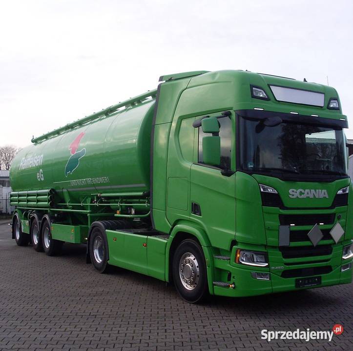 Zestaw do przewozu paszy naczepa silos cysterna