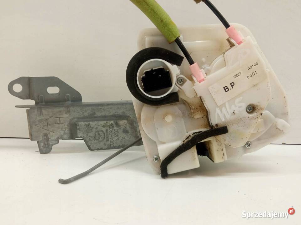ZAMEK DRZWI LEWY PRZÓD DE DJ0159308 Mazda 2 II sprzedam