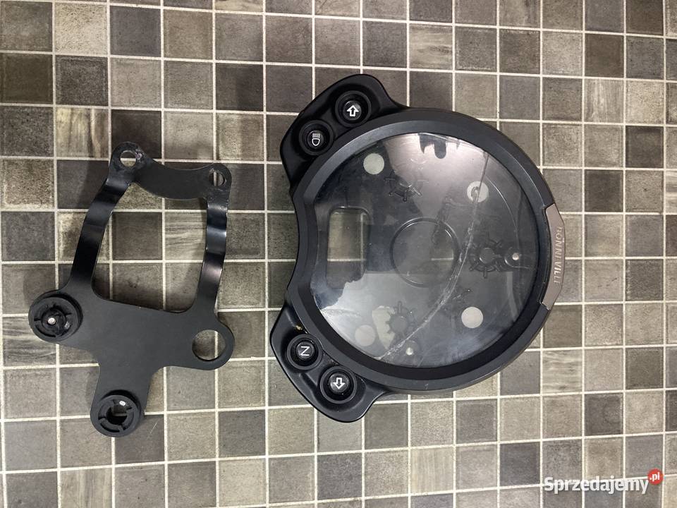 Triumph Street Scrambler 900 Bonneville zegar Warszawa sprzedam