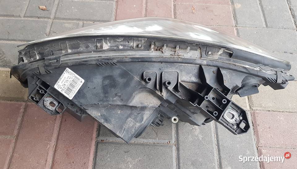 Lampa przednia MERCEDES CLA W117 C117 komplet Lampy przednie Radom sprzedam