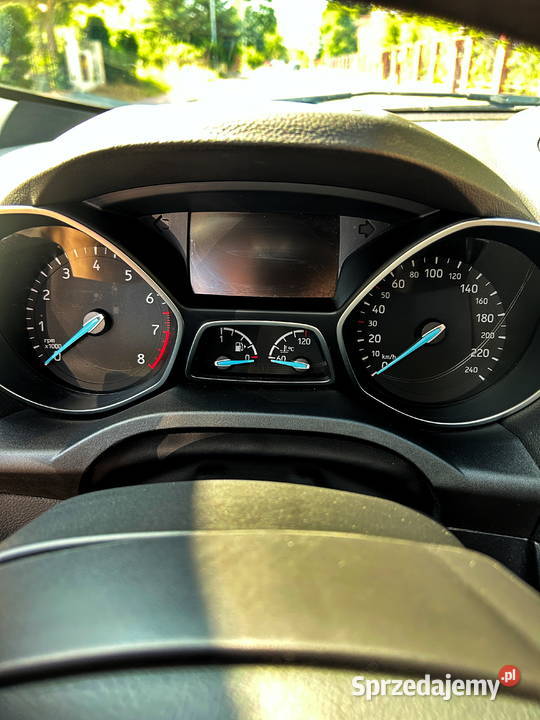 Ford Kuga 15 EcoBoost 4x2 Titanium bez wady z Kostrzyn nad Odrą