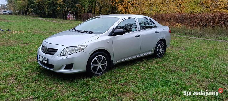 Toyota Corolla 16 benzyna 132 2009r Warszawa