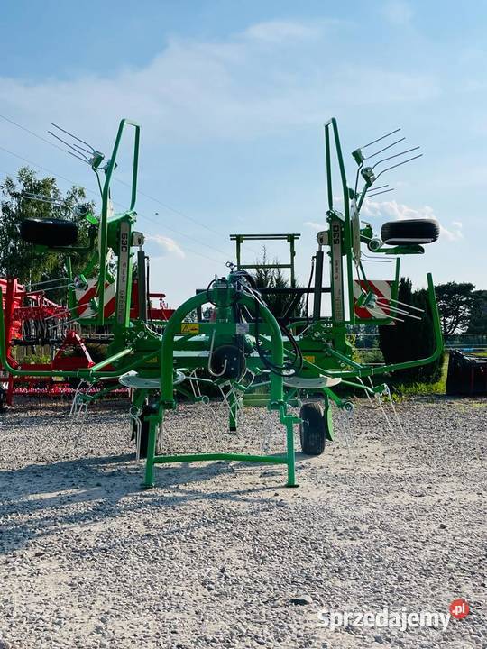 Przetrząsacz karuzelowy do siana przerzucarka Gostyń