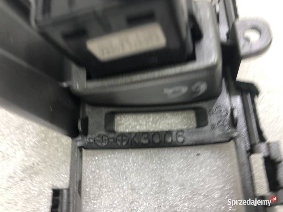 WŁĄCZNIK PANEL AWARYJNYCH MAZDA 6 III GJ osobowe