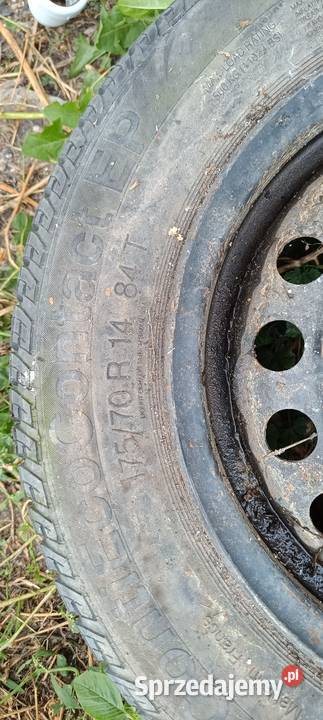 Sprzedam oponę z felgą Samochodowe Kije sprzedam