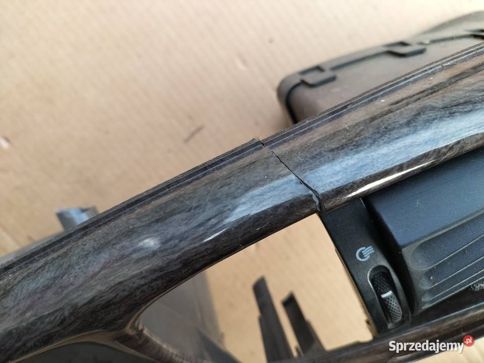 FORD MONDEO MK2 RAMKA OSŁONA LICZNIKA ZEGARÓW sprzedam