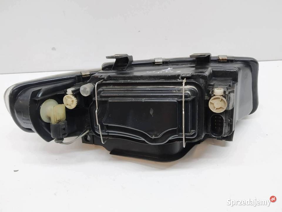 LAMPA PRZÓD LEWA EU TOLEDO II Seat Leon I Rok produkcji 2000