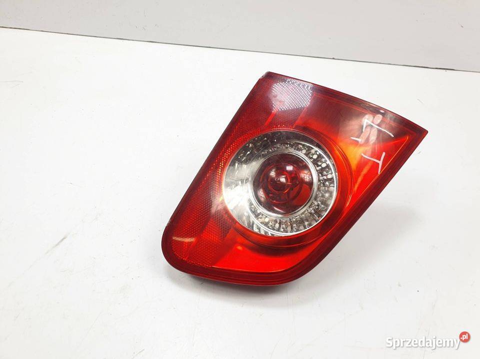 LAMPA W KLAPE LEWA VOLKSWAGEN PASSAT B6 Lipno sprzedam