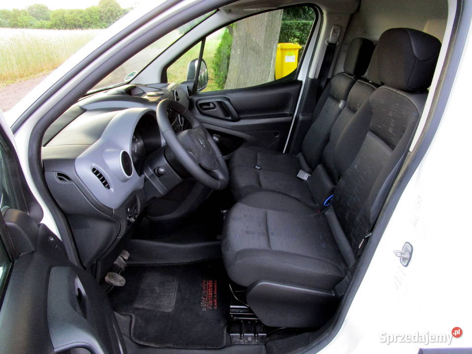 CITROEN BERLINGO 16 HDI 75 3 OSOBOWY NOWY furgon Kościerzyna