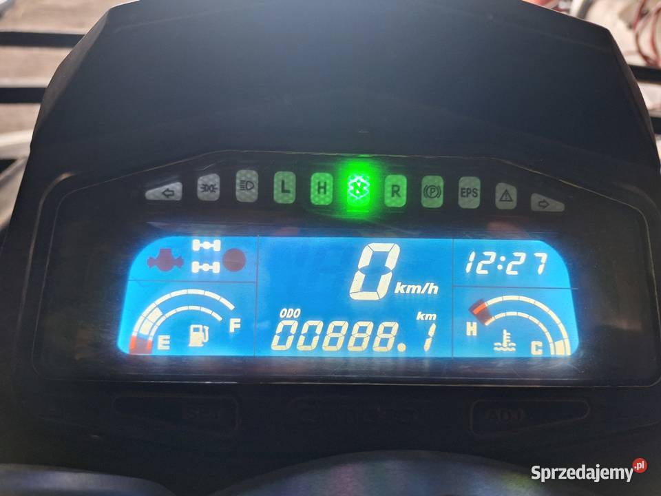 Quad cf moto 800 Parkosz