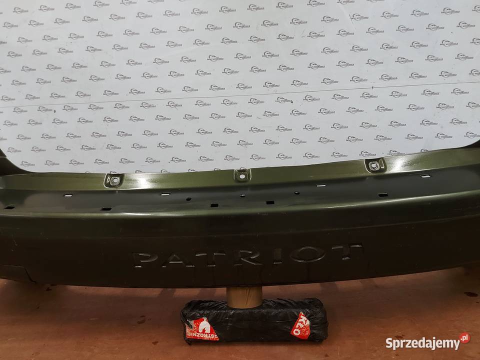 JEEP PATRIOT 10r zderzak tył 05116471AA