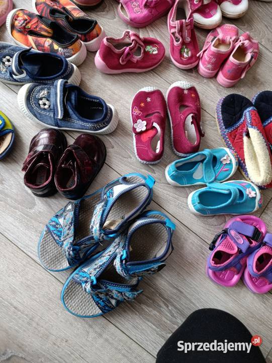 buty dziecięce komplet 27 par podana dotyczy Poznań sprzedam