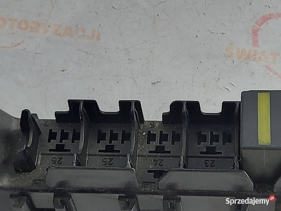 VW CRAFTER I LIFT 16r skrzynka bezpieczników