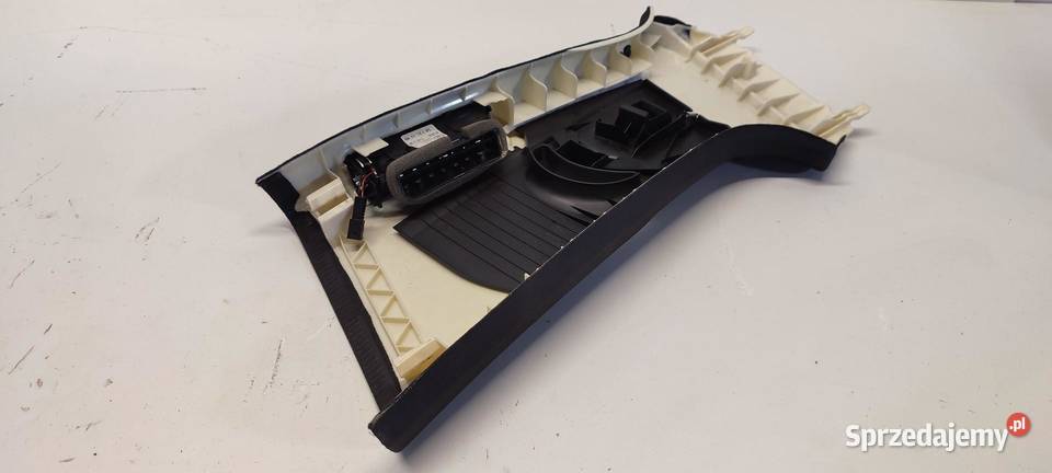 AUDI A6 C7 OSŁONA POSZYCIE SŁUPKA LEWE